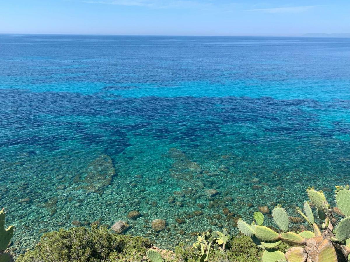 Angolo Di Paradiso Sul Mare Geremeas Bagian luar foto