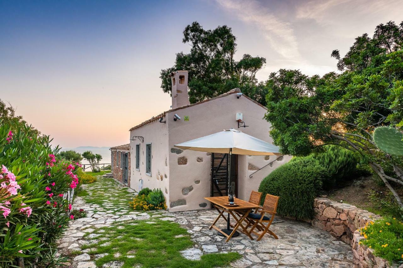 Angolo Di Paradiso Sul Mare Geremeas Bagian luar foto